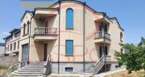 Villa for Sale in Ajapnyak – Kentron